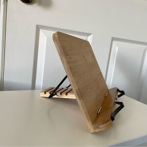 Adjustable Book Stand